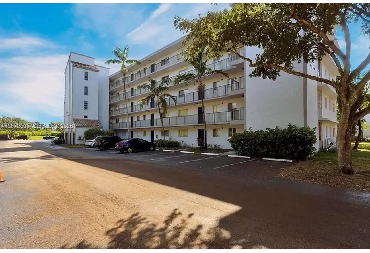 2 bedroom 2 bath Residential Lease for rent at 8750 N Sherman Cir # 103, Miramar FL 33025