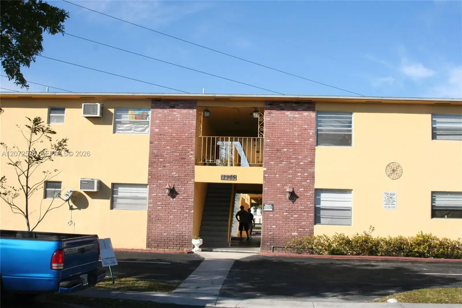 1 bedroom 1 bath Residential Lease for rent at 12905 Arch Creek Rd # 8, North Miami FL 33161