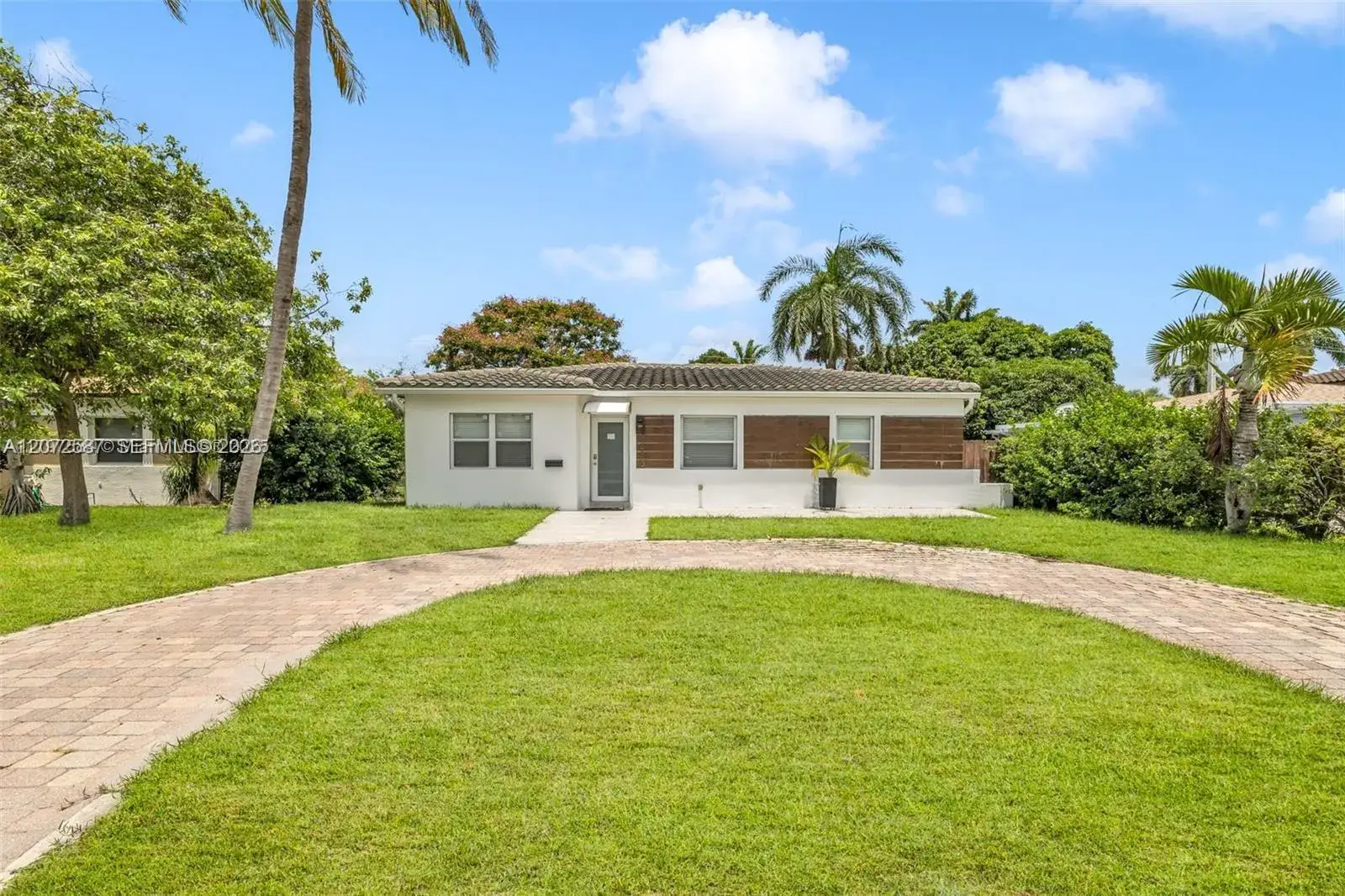 4 bedroom 3 bath Residential Lease for rent at 1413 Funston, Hollywood FL 33020