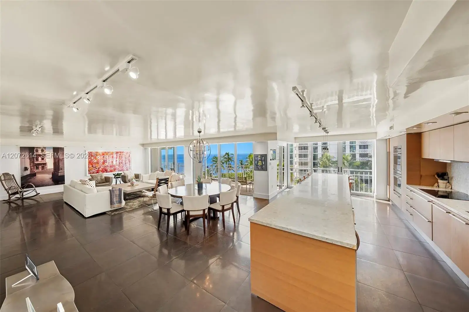 600 Grapetree Dr, Key Biscayne FL 33149