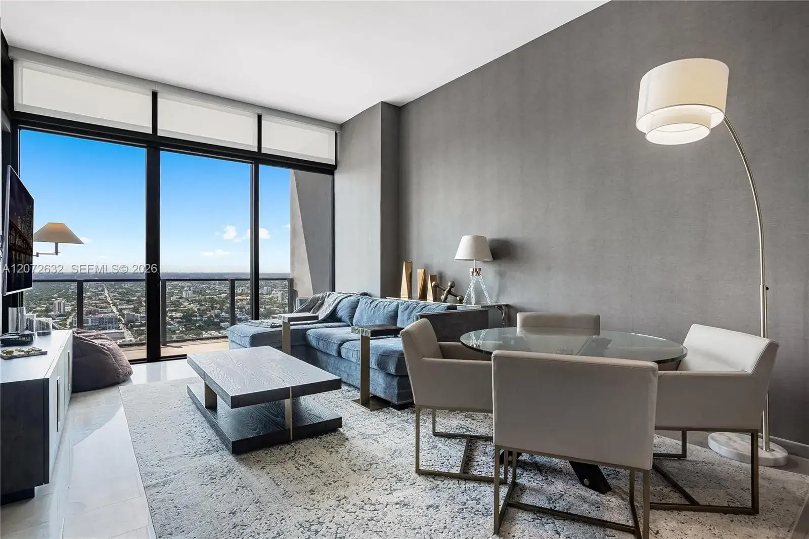 1 bedroom 1 bath Residential for sale at 88 SW 7th St # 4006, Miami FL 33130