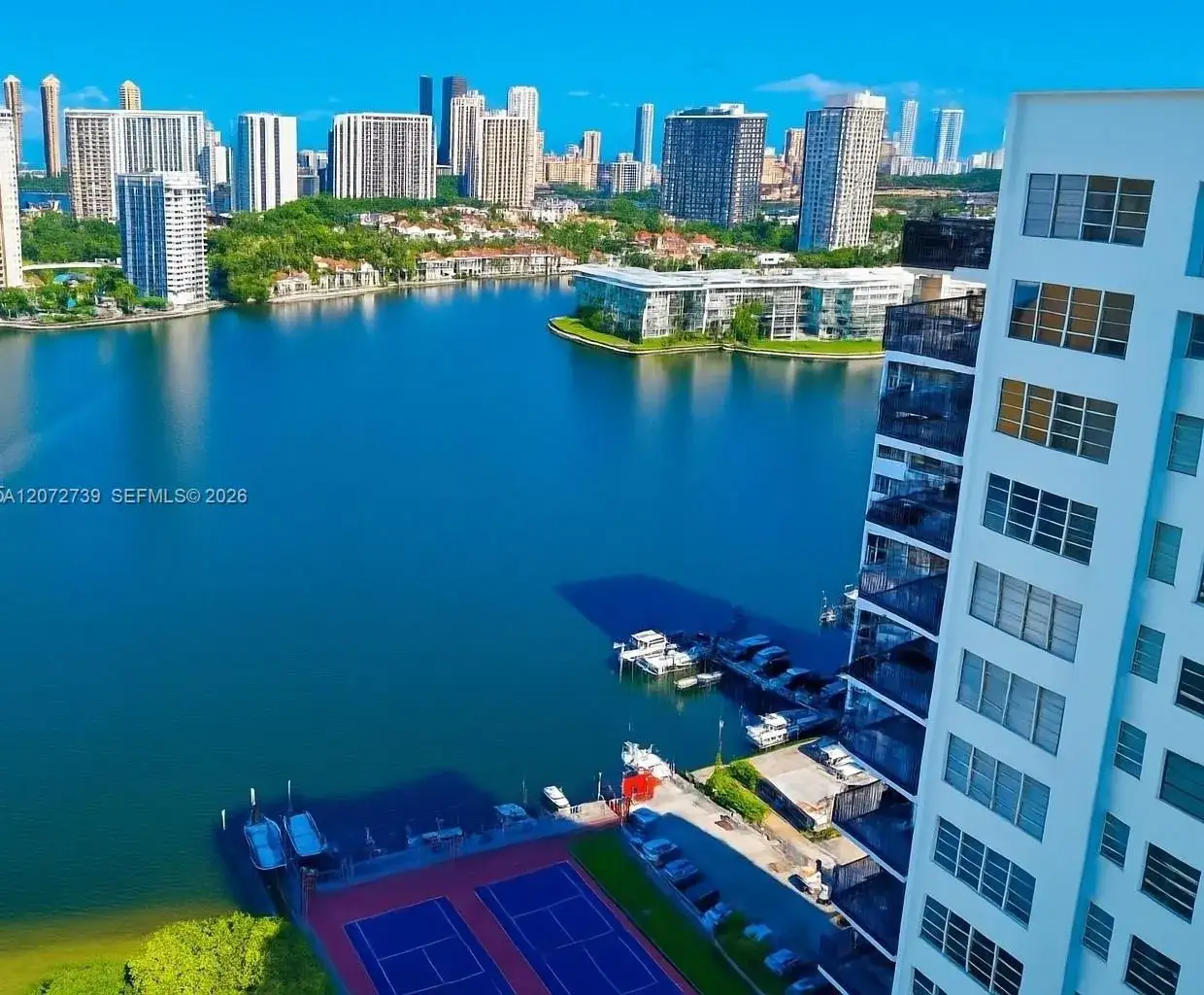 Residential Lease for rent at 2780 NE 183rd St # 717, Aventura FL 33160