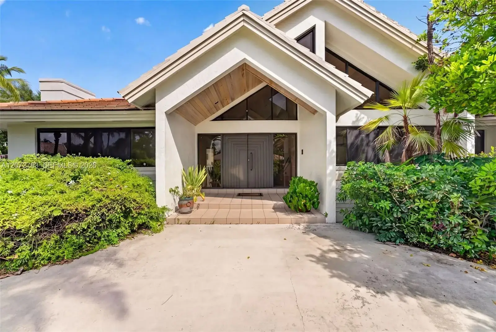 5 bedroom 4 bath Residential for sale at 14321 SW 99th Ct, Miami FL 33176