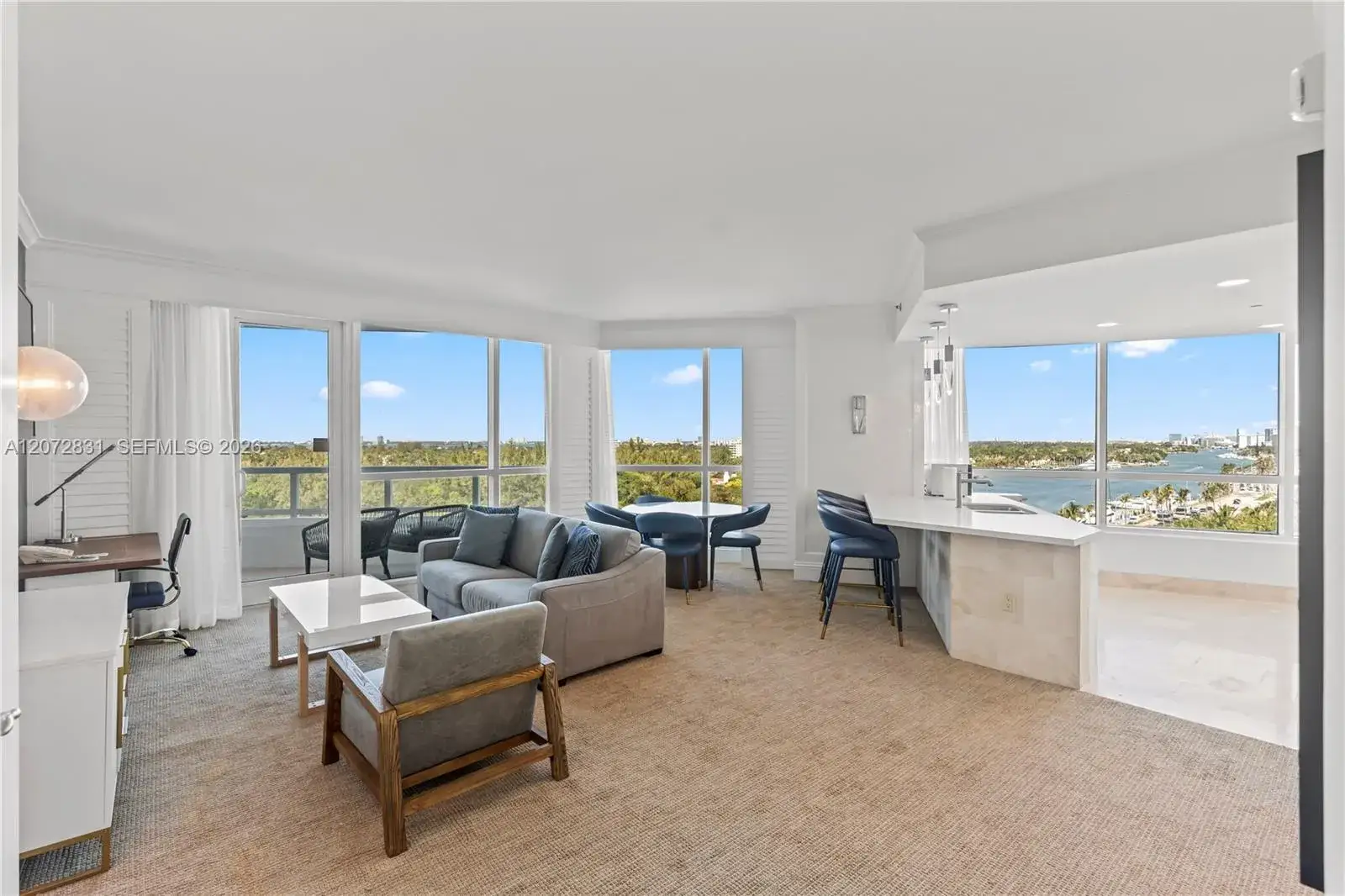 1 bedroom 1 bath Residential for sale at 4401 Collins Ave # 915, Miami Beach FL 33140