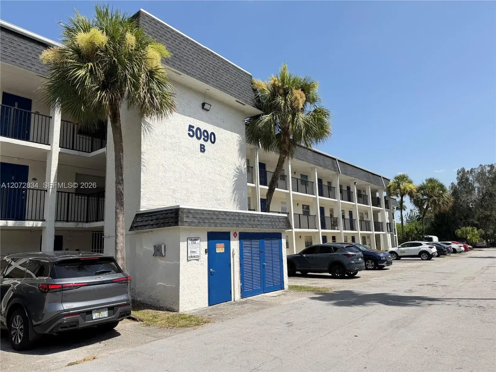 2 bedroom 2 bath Residential Lease for rent at 5090 SW 64th Ave # 305, Davie FL 33314