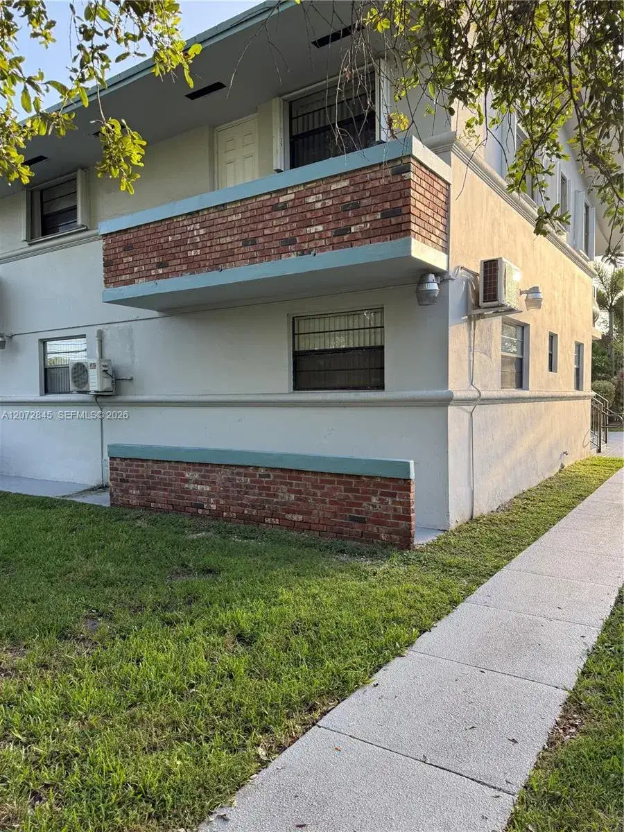 4450 SW 67th Ave # A, Miami FL 33155