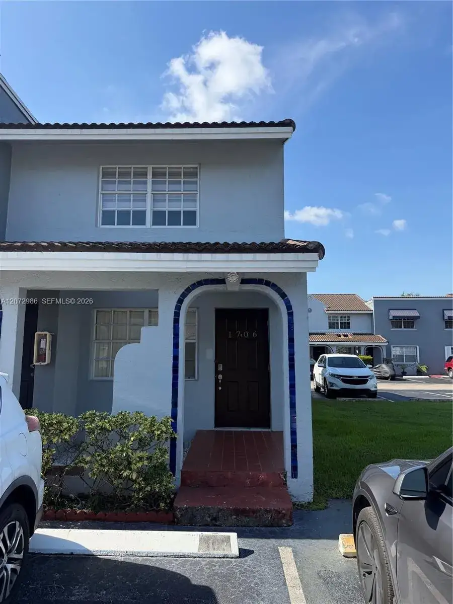2 bedroom 2 bath Residential Lease for rent at 7040 NW 173rd Dr # 1706, Hialeah FL 33015