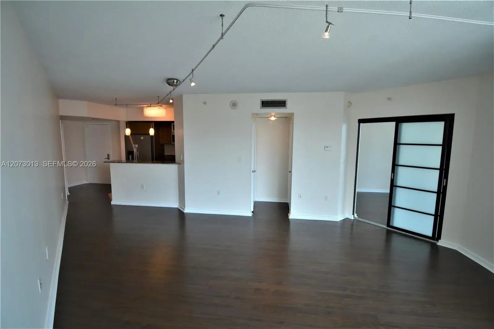 1 bedroom 1 bath Residential Lease for rent at 9055 SW 73rd Ct # 1704, Miami FL 33156