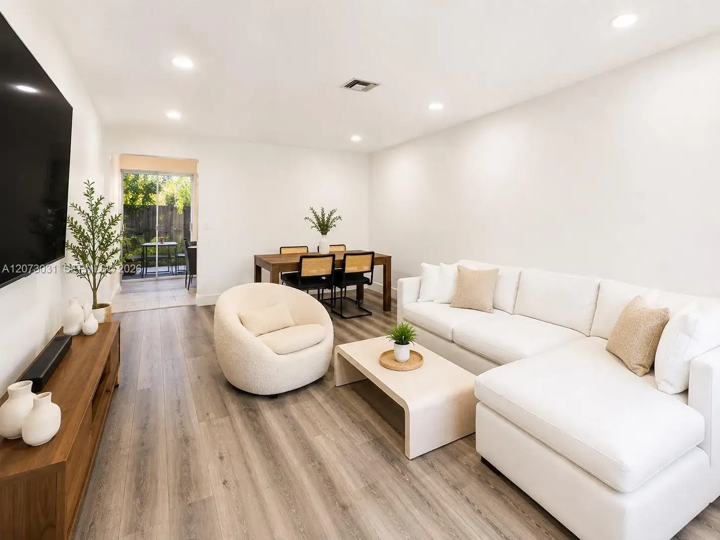 2 bedroom 2 bath Residential Lease for rent at 4555 Arthur St, Palm Beach Gardens FL 33418