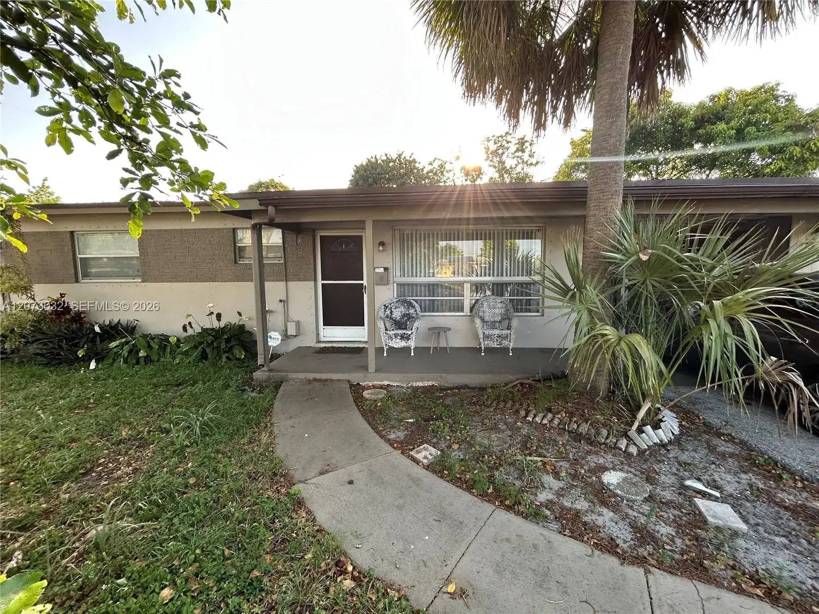 3 bedroom 2 bath Residential Lease for rent at 571 SW 29th Ter, Fort Lauderdale FL 33312