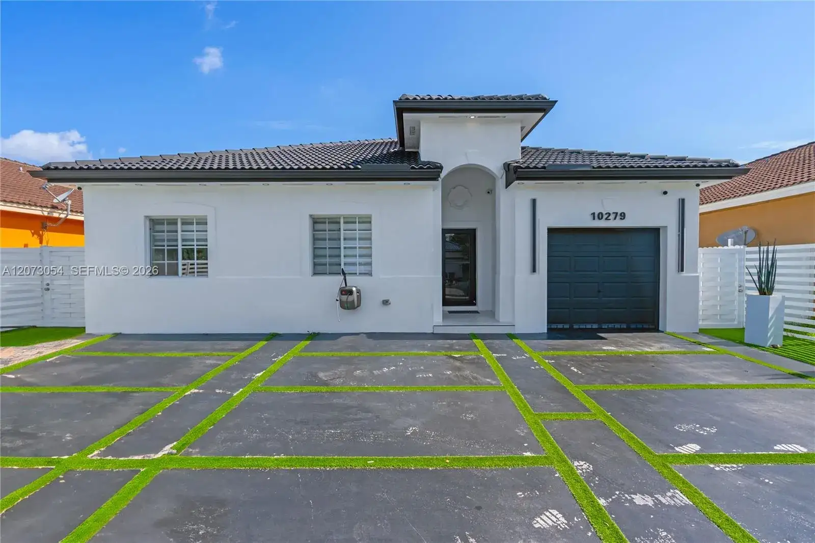 3 bedroom 2 bath Residential for sale at 10279 SW 227th Ln, Cutler Bay FL 33190