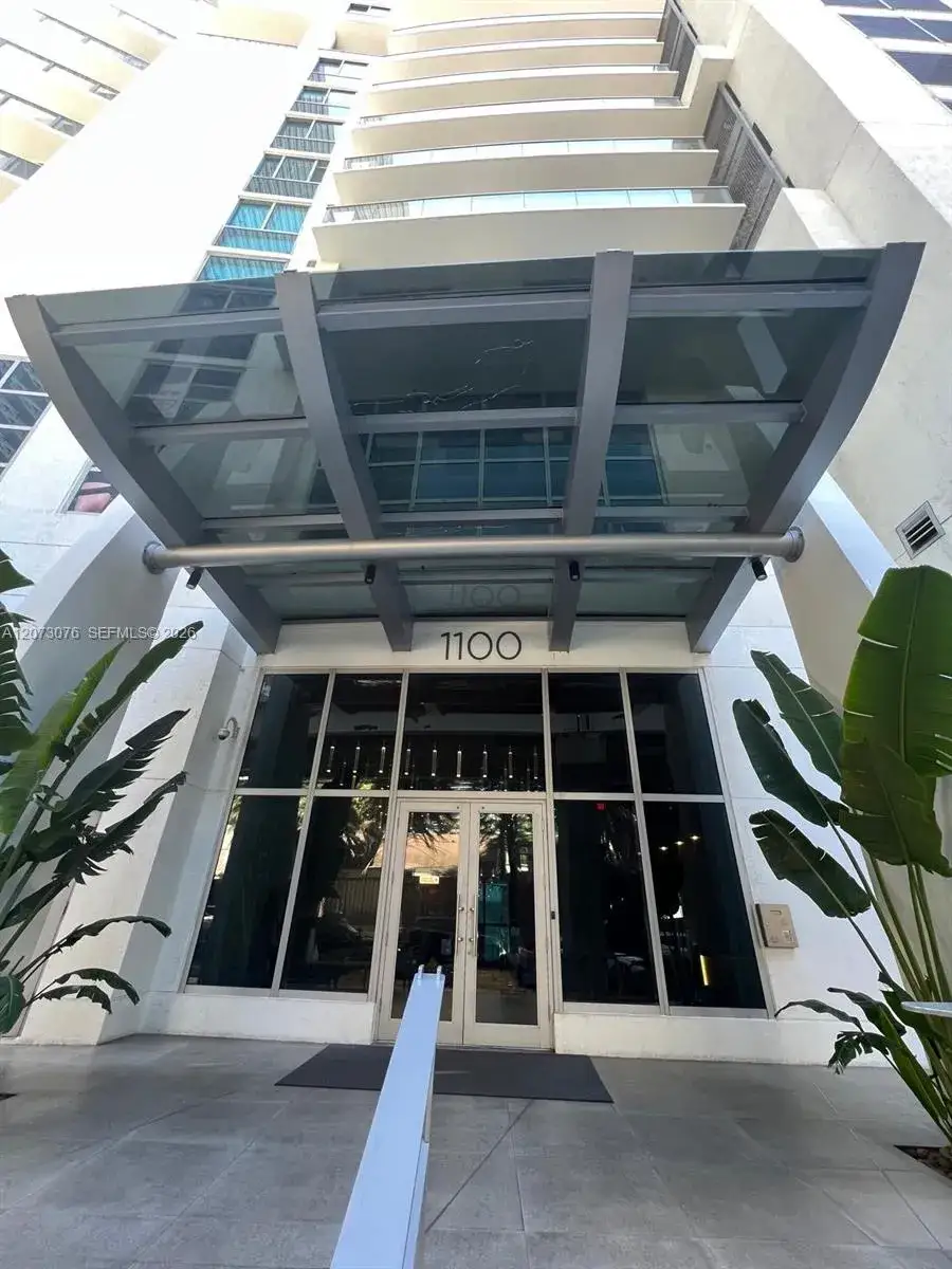 1 bedroom 1 bath Residential Lease for rent at 1100 S Miami Ave # 3509, Miami FL 33130