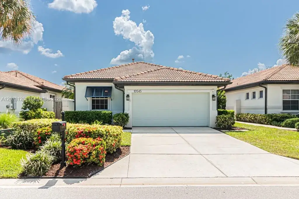 2 bedroom 2 bath Residential for sale at 10545 Avila Cir, Fort Myers FL 33913