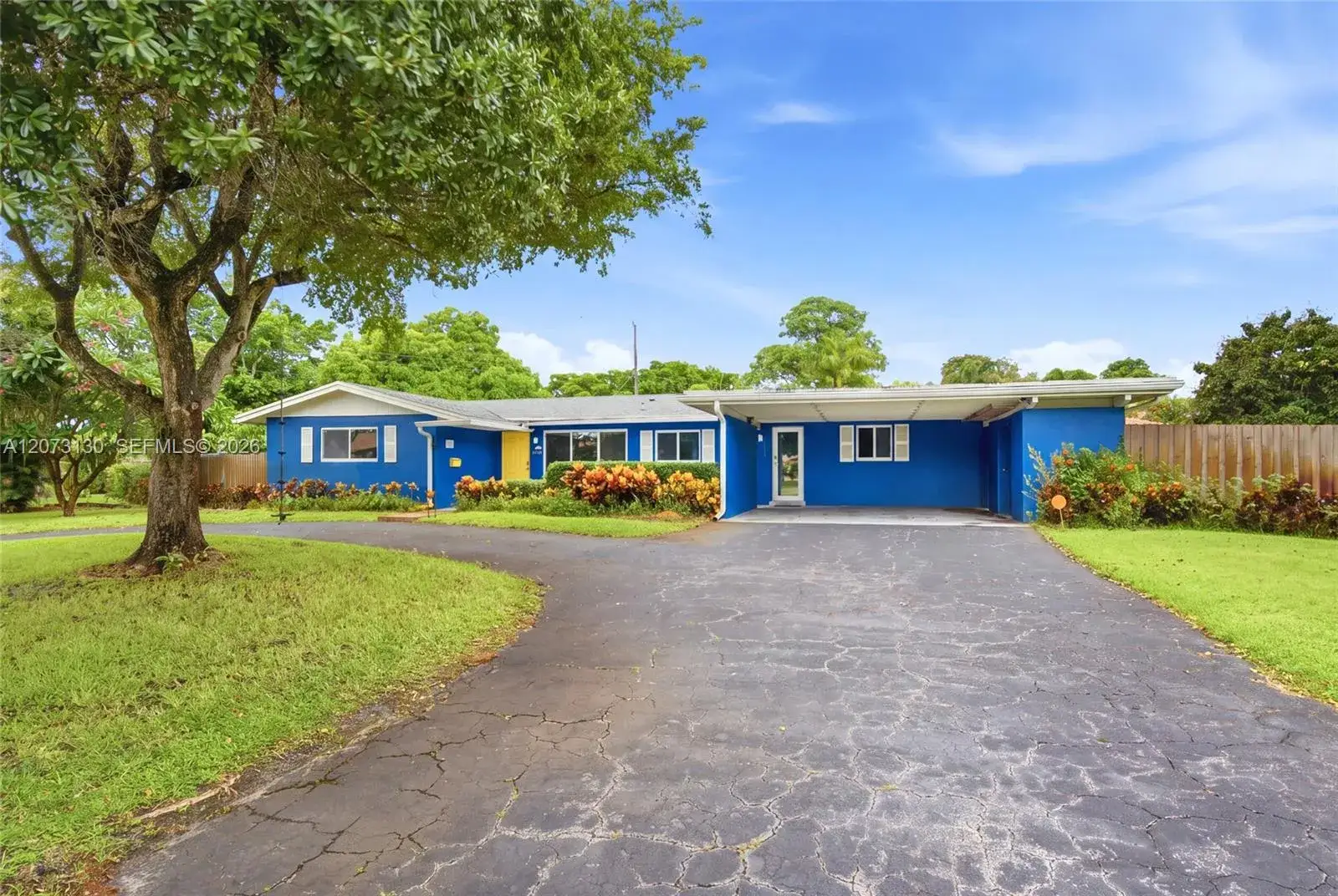 3 bedroom 2 bath Residential for sale at 341 SW 54th Ave, Plantation FL 33317