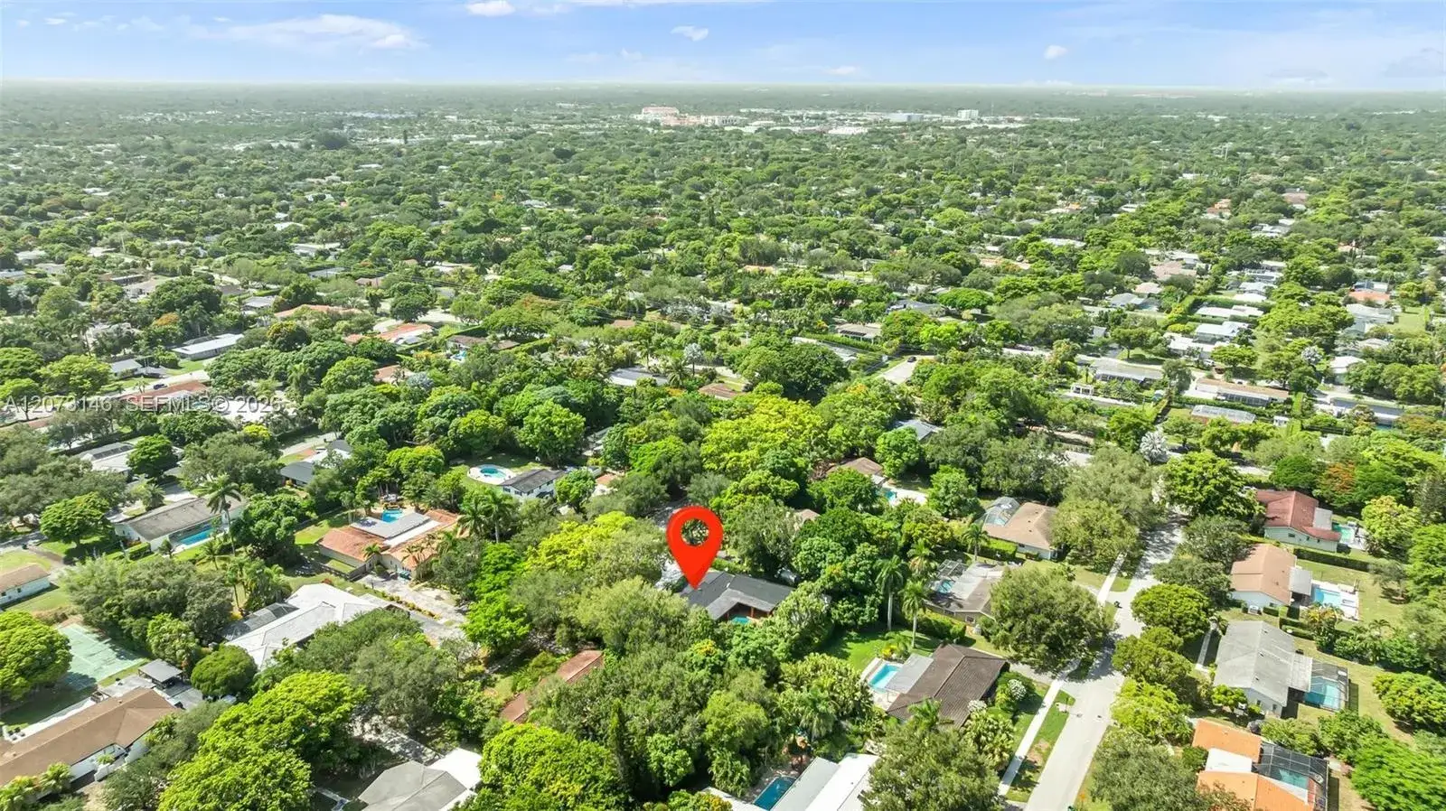 6 bedroom 4 bath Residential for sale at 15321 SW 82nd Ave, Palmetto Bay FL 33157