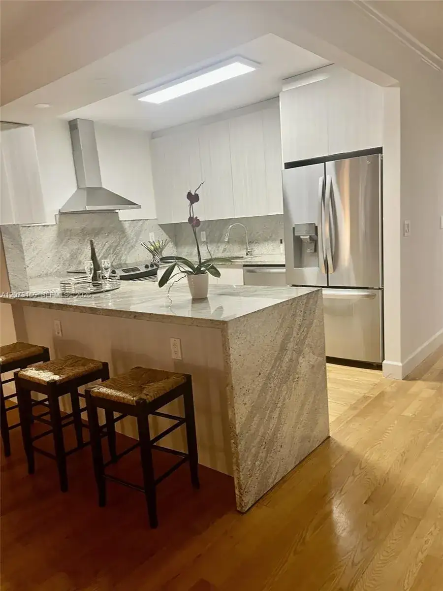 3 bedroom 2 bath Residential Lease for rent at 141 Crandon Blvd # 243, Key Biscayne FL 33149