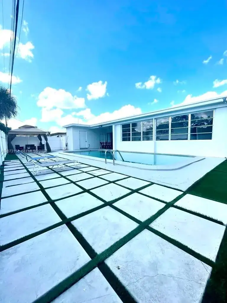 3 bedroom 2 bath Residential Lease for rent at 7904 Miramar Pkwy, Miramar FL 33023