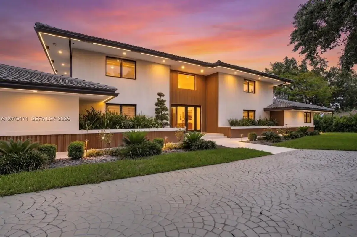 6 bedroom 6 bath Residential Lease for rent at 12111 NW 5th Ct, Plantation FL 33325