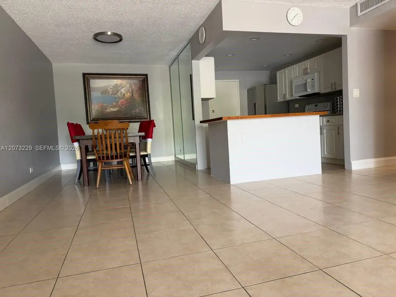 800 NE 195th St # 211, Miami FL 33179