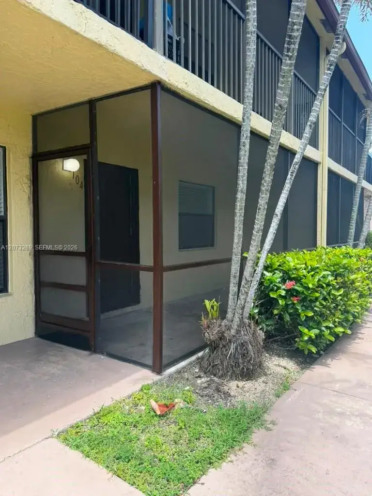 2 bedroom 2 bath Residential Lease for rent at 10020 Winding Lake Rd # 104, Sunrise FL 33351