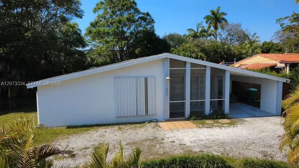 2 bedroom 2 bath Residential for sale at 11600 NE 6th Ave, Biscayne Park FL 33161