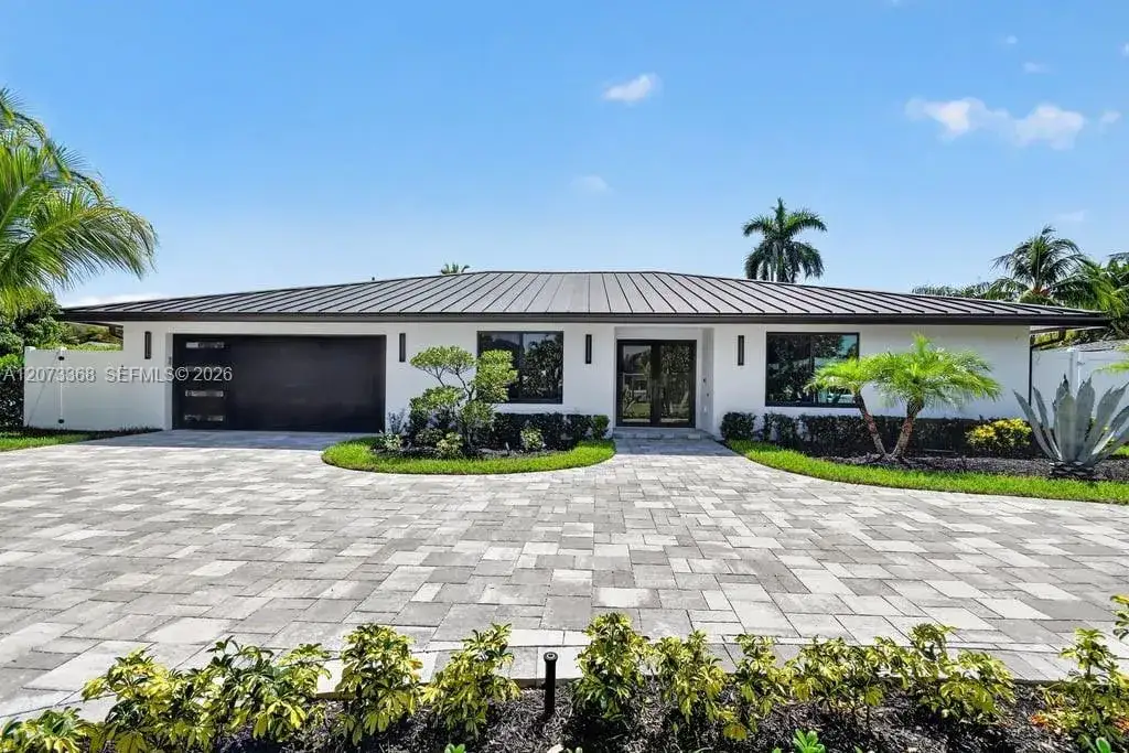3 bedroom 3 bath Residential for sale at 2802 SW 5th St, Boynton Beach FL 33435