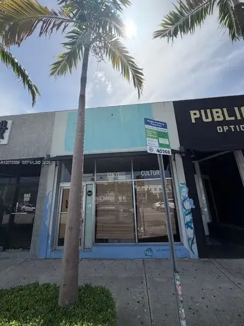 Commercial Sale for sale at 535 SW 12th Ave, Miami FL 33130