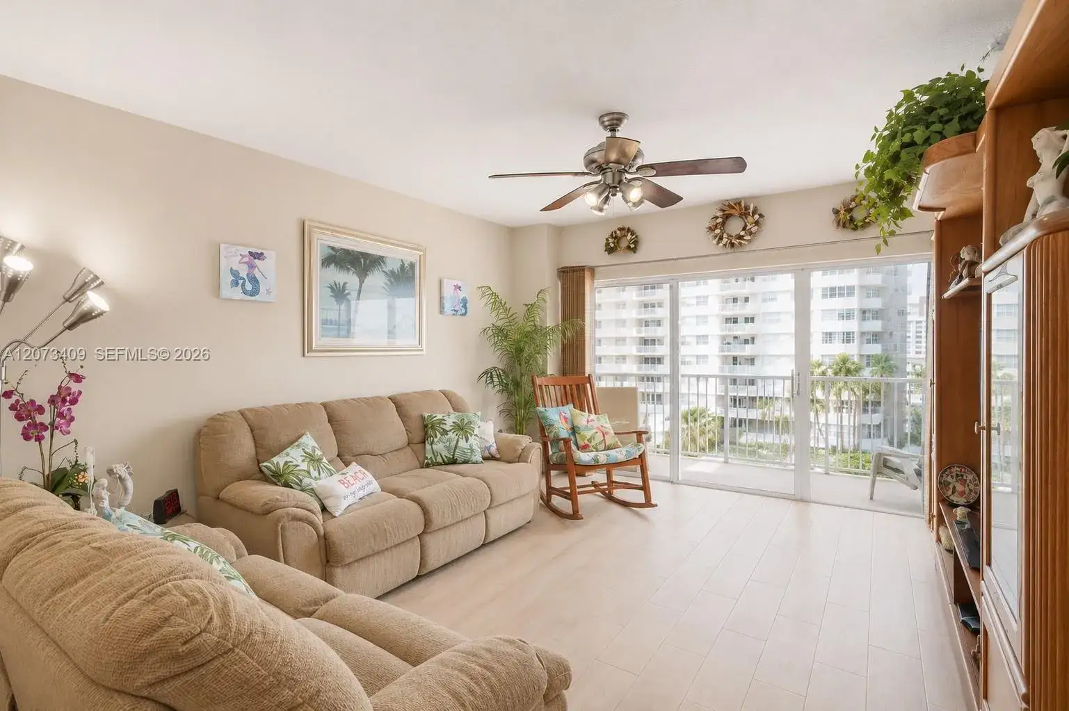 1 bedroom 1 bath Residential for sale at 1965 S Ocean Dr # 5E, Hallandale Beach FL 33009