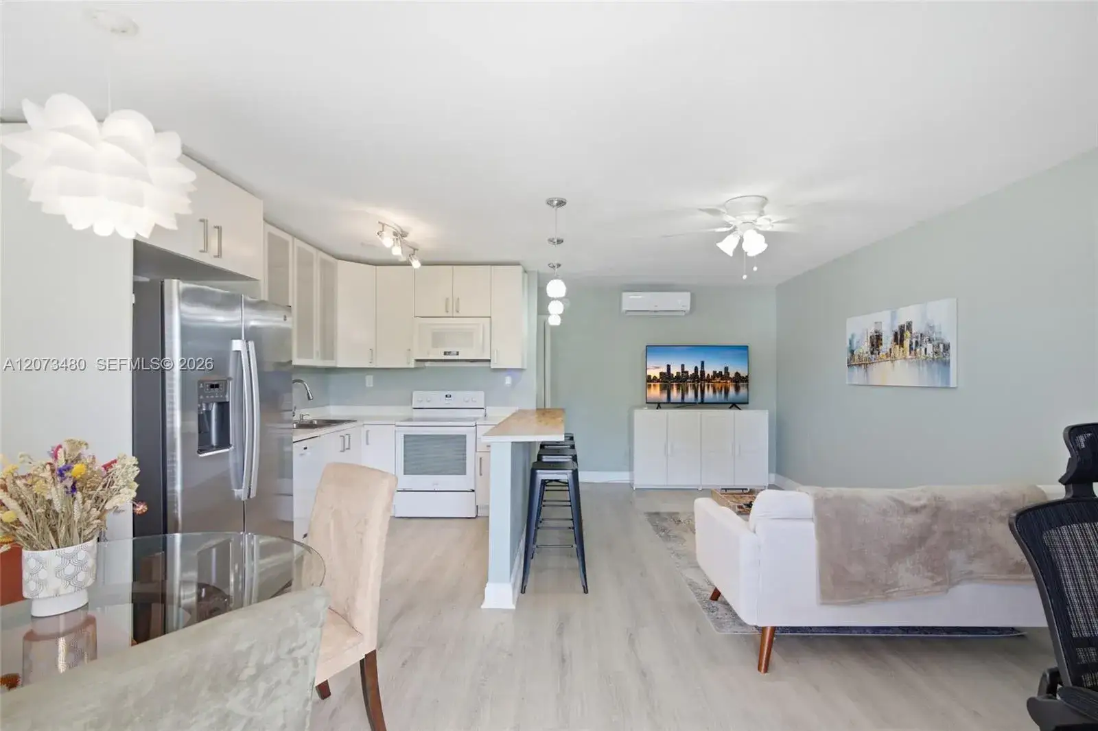 1 bedroom 1 bath Residential Lease for rent at 2716 NE 30th Pl # 207C, Fort Lauderdale FL 33306