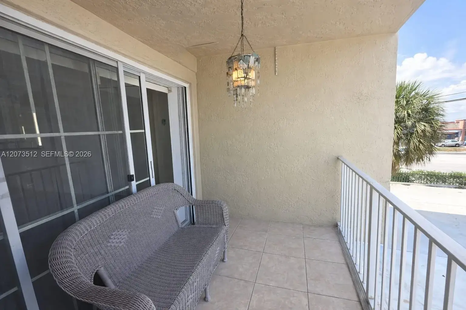 3 bedroom 2 bath Residential Lease for rent at 15761 SW 137 ave # 202, Miami FL 33177