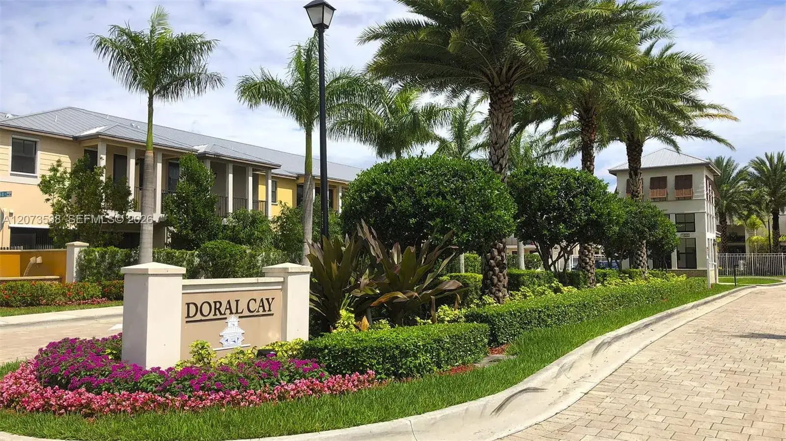 5930 NW 104th Path, Doral FL 33178