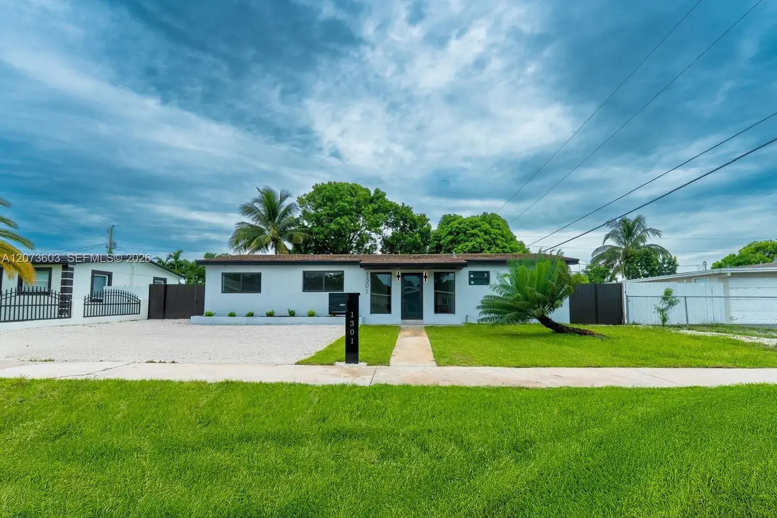 3 bedroom 2 bath Residential for sale at 1301 NW 176th Ter, Miami Gardens FL 33169