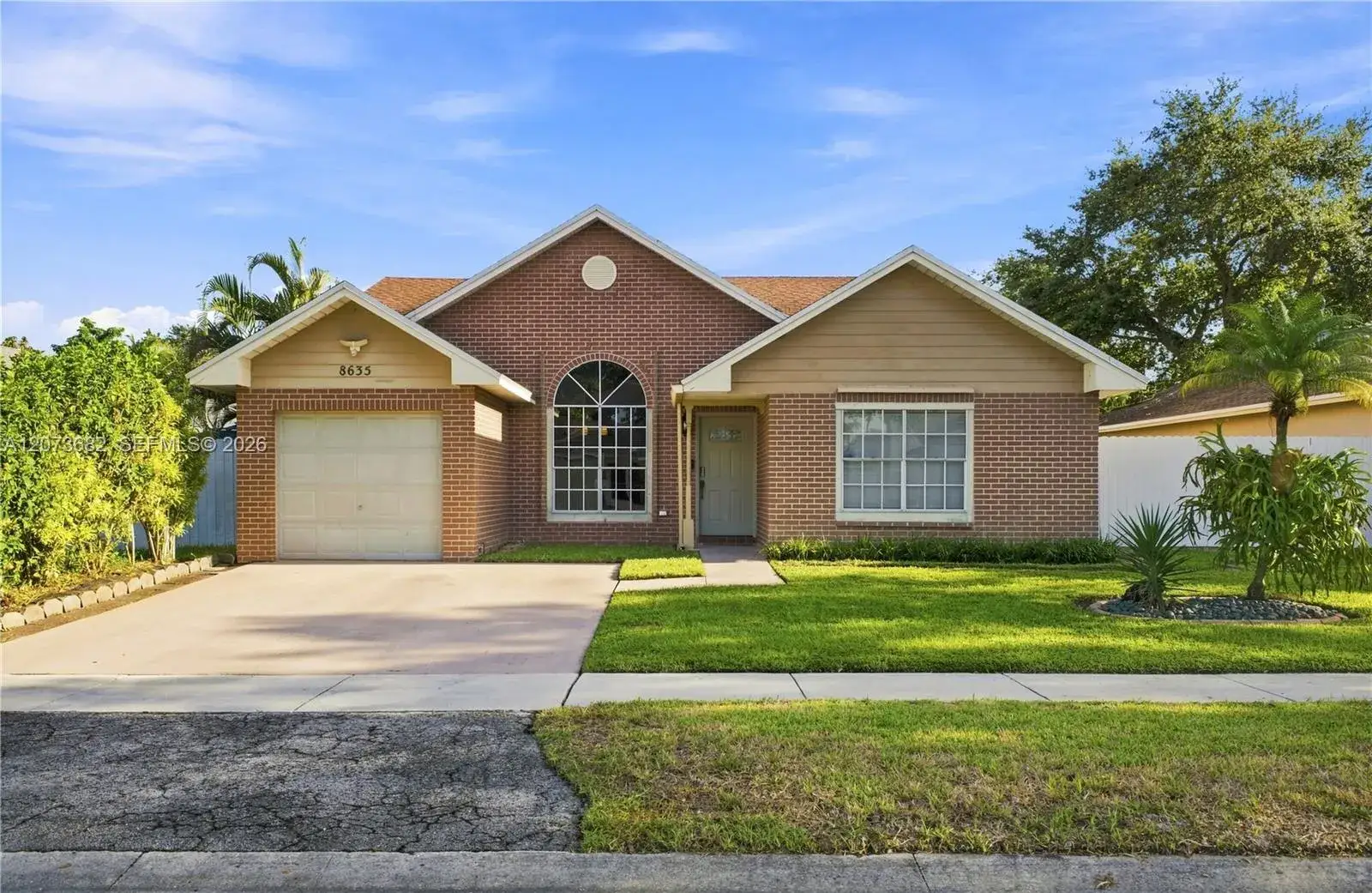 3 bedroom 2 bath Residential for sale at 8635 SW 15th St, Pembroke Pines FL 33025