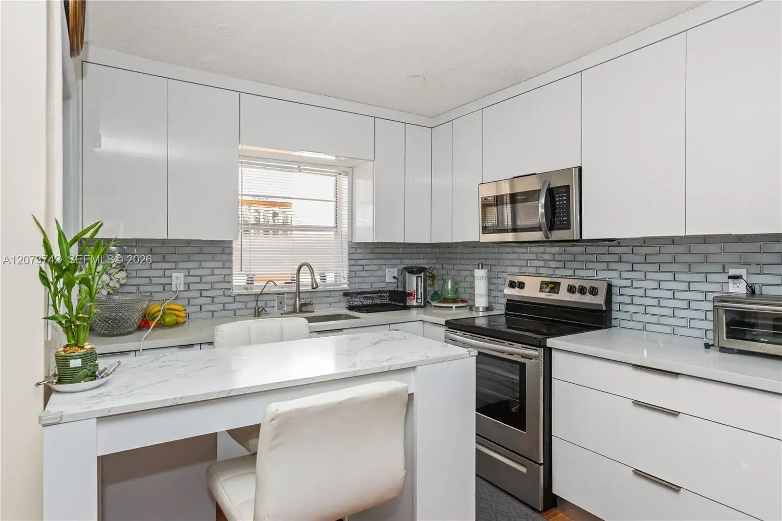 2 bedroom 2 bath Residential for sale at 5300 Washington St # E209, Hollywood FL 33021