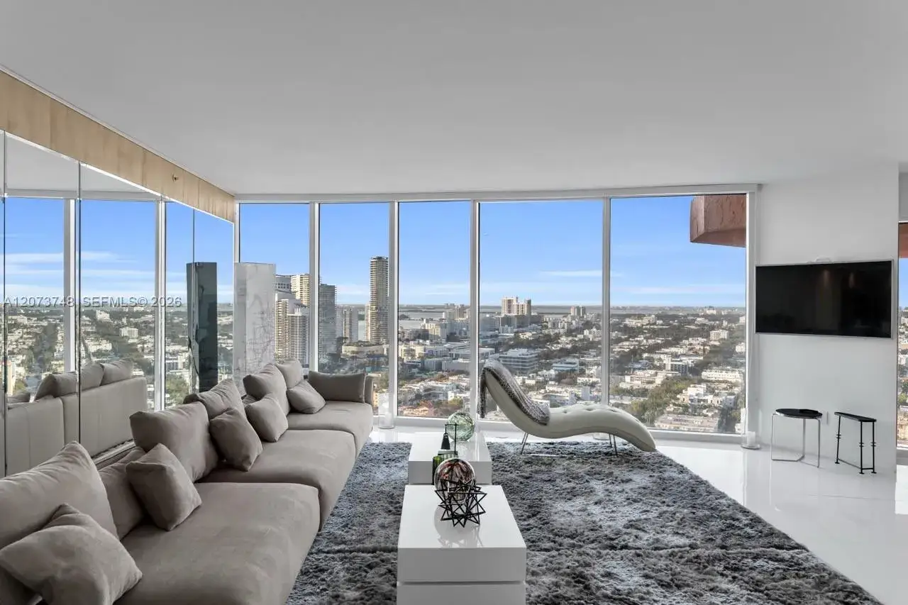 3 bedroom 3 bath Residential Lease for rent at 300 S Pointe Dr # 3105, Miami Beach FL 33139