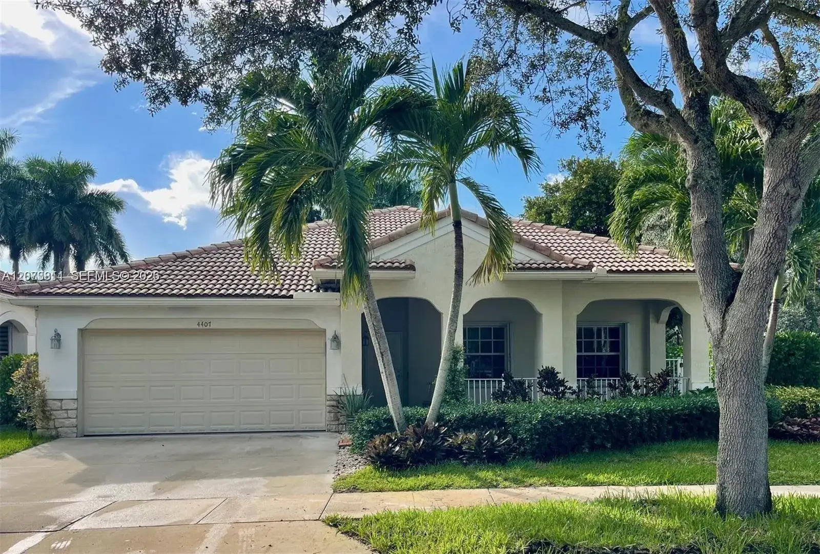 4 bedroom 2 bath Residential Lease for rent at 4407 Laurel Ridge Cir # 1, Weston FL 33331