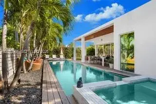 4 bedroom 4 bath Residential for sale at 265 Fairway Dr, Miami Beach FL 33141