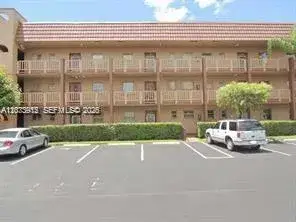 2 bedroom 2 bath Residential for sale at 9360 Sunrise Lakes Blvd # 302, Sunrise FL 33322