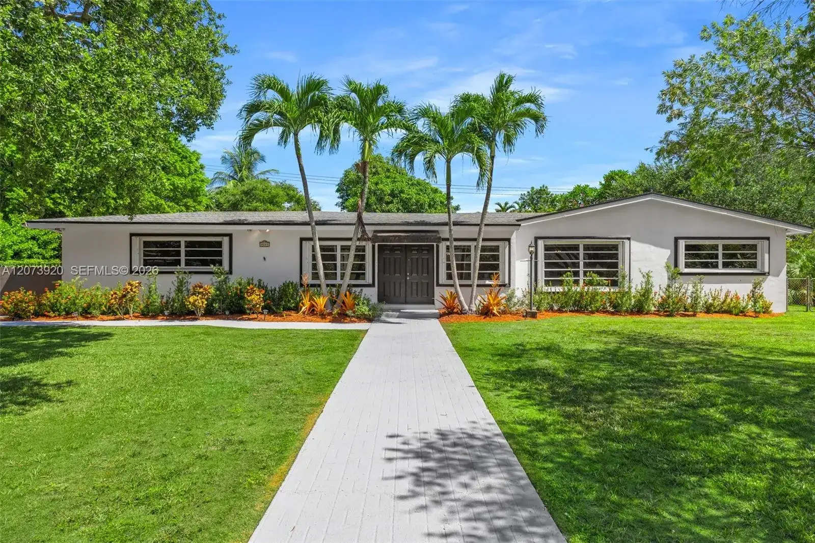 8261 SW 142nd St, Palmetto Bay FL 33158
