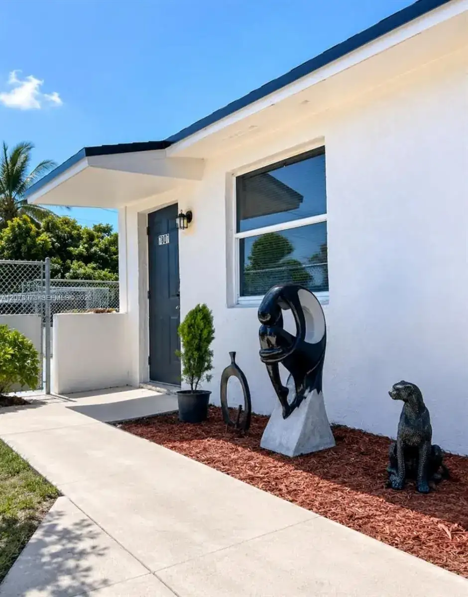 2 bedroom 1 bath Residential Lease for rent at 7807 NW 3rd Ave # 0, Miami FL 33150