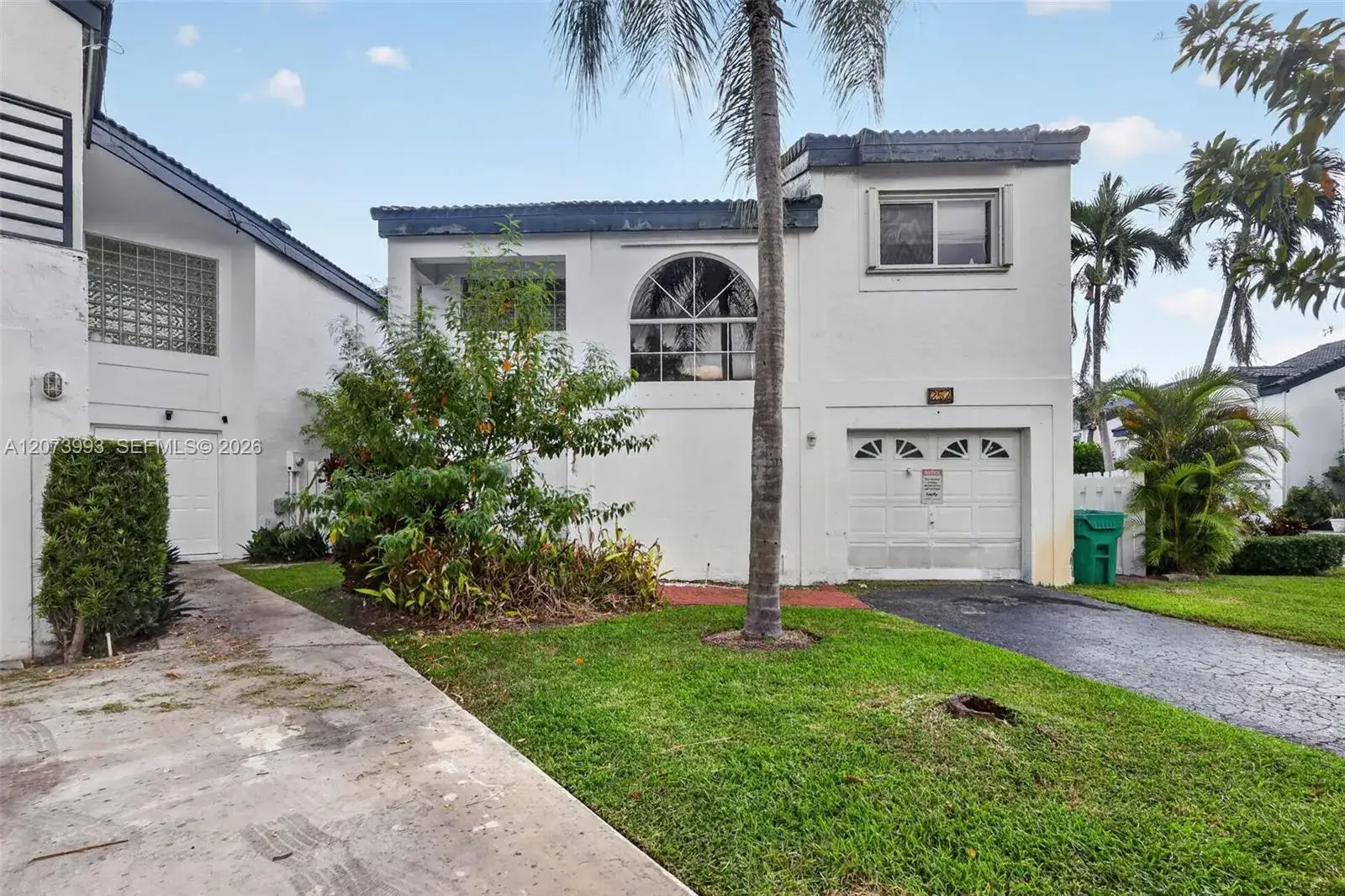 3 bedroom 2 bath Residential for sale at 253 NE 211th Ter, Miami FL 33179