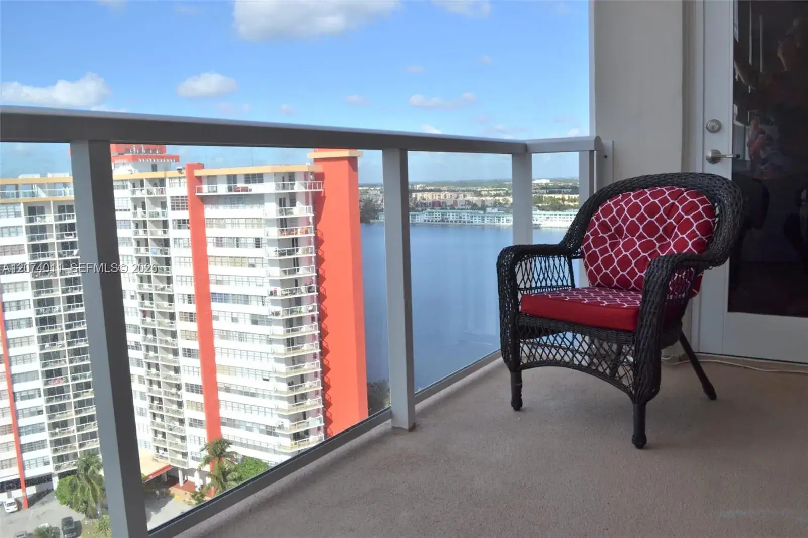 1 bedroom 2 bath Residential Lease for rent at 1351 NE Miami Gardens Dr, Miami FL 33179