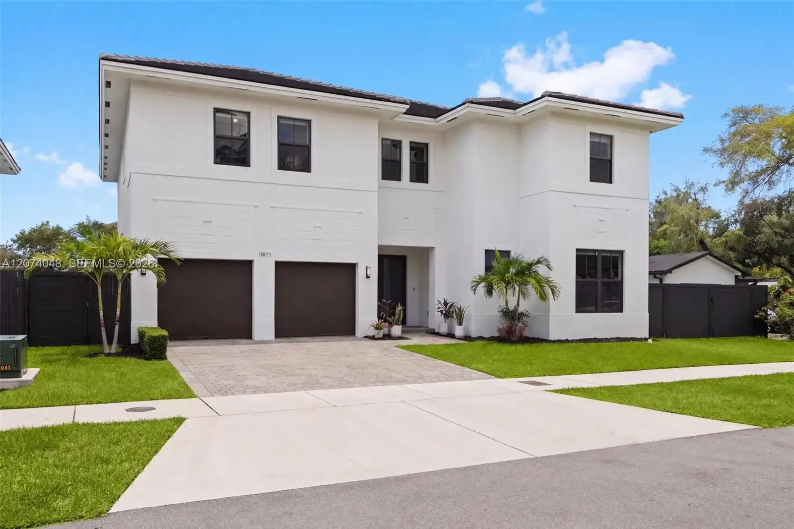5 bedroom 5 bath Residential for sale at 15875 SW 90th Ave, Palmetto Bay FL 33157