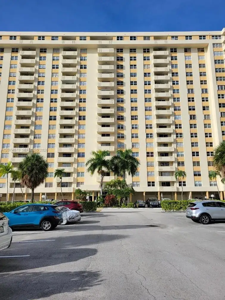 2 bedroom 2 bath Residential for sale at 1833 S Ocean Dr # 307, Hallandale Beach FL 33009