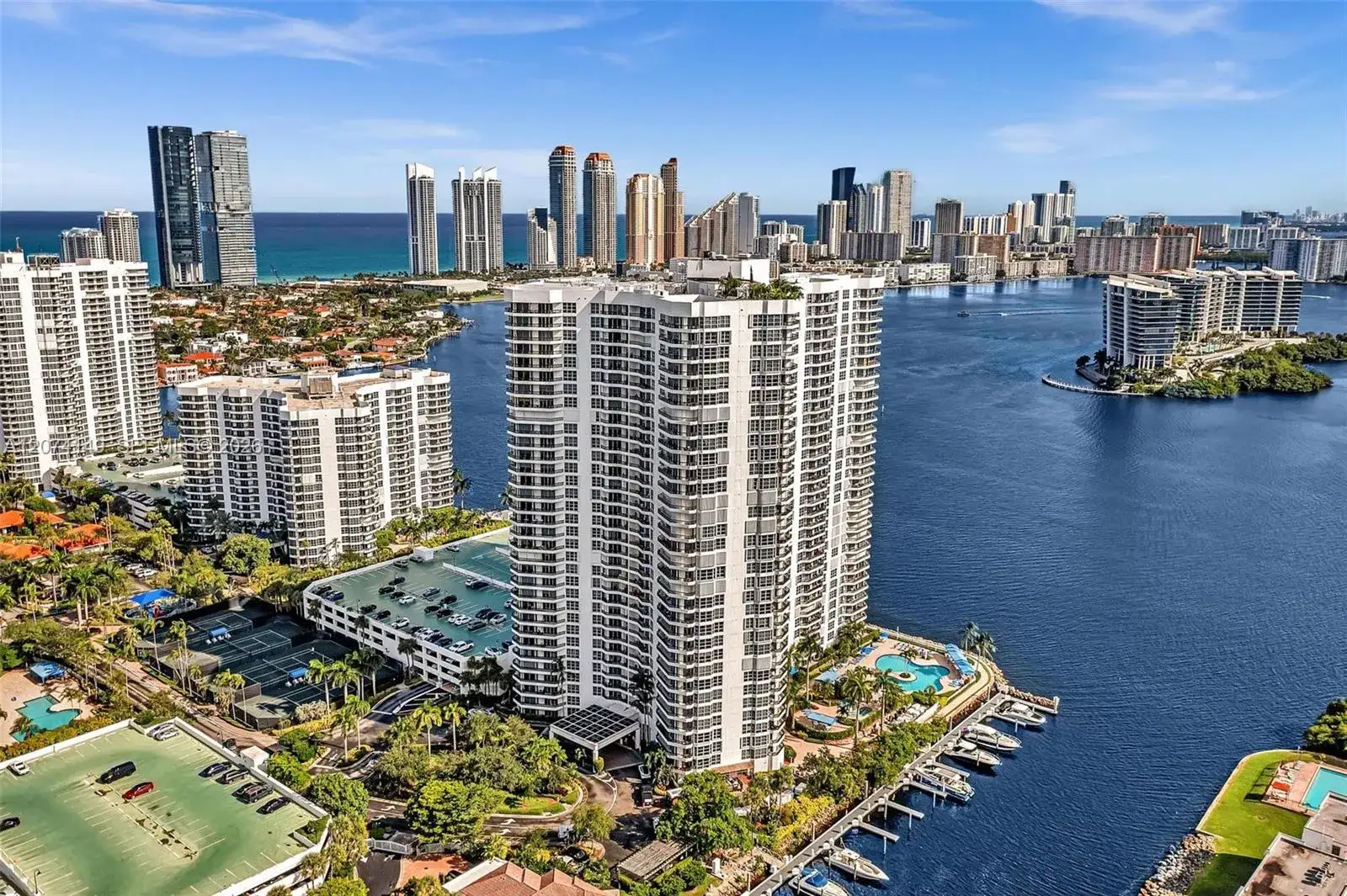 2 bedroom 2 bath Residential for sale at 3530 Mystic Pointe Dr # 411, Aventura FL 33180