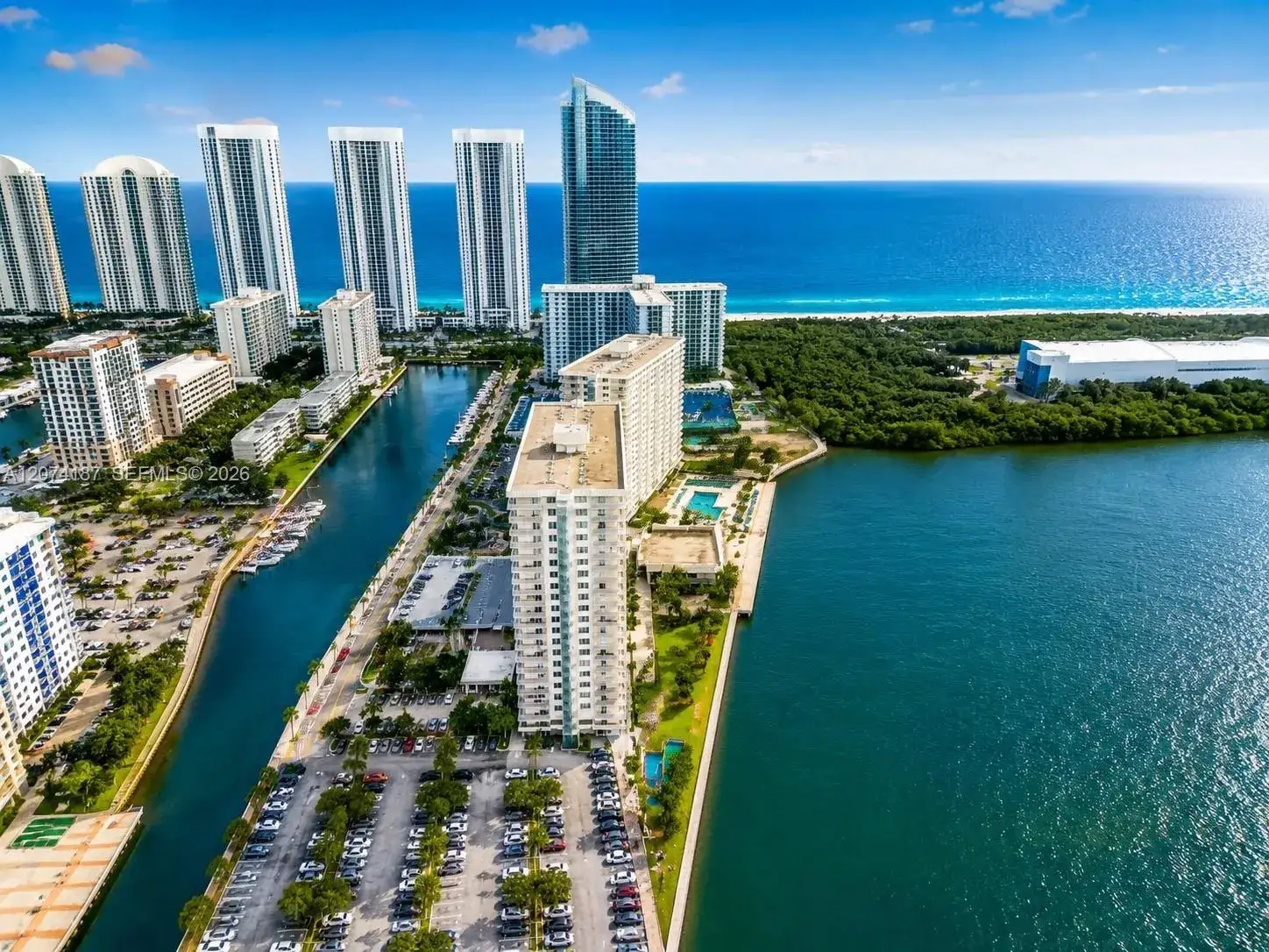 2 bedroom 2 bath Residential for sale at 300 Bayview Dr # 807, Sunny Isles Beach FL 33160