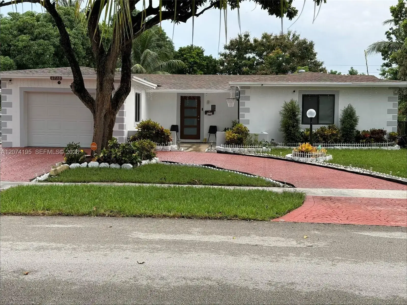 4 bedroom 2 bath Residential for sale at 6710 SW 10th Ct, North Lauderdale FL 33068