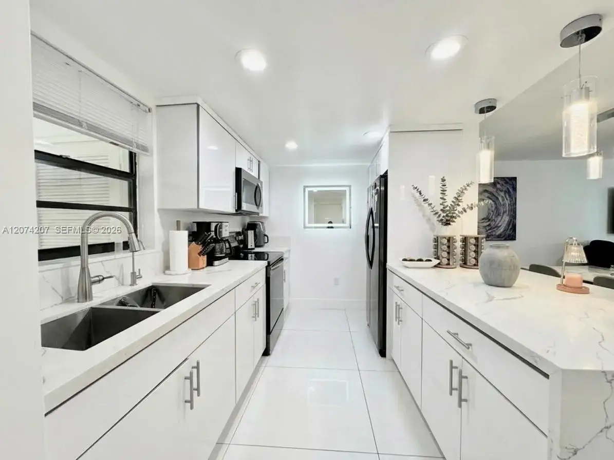 2 bedroom 2 bath Residential for sale at 3432 NW 86th Way # 201, Sunrise FL 33351