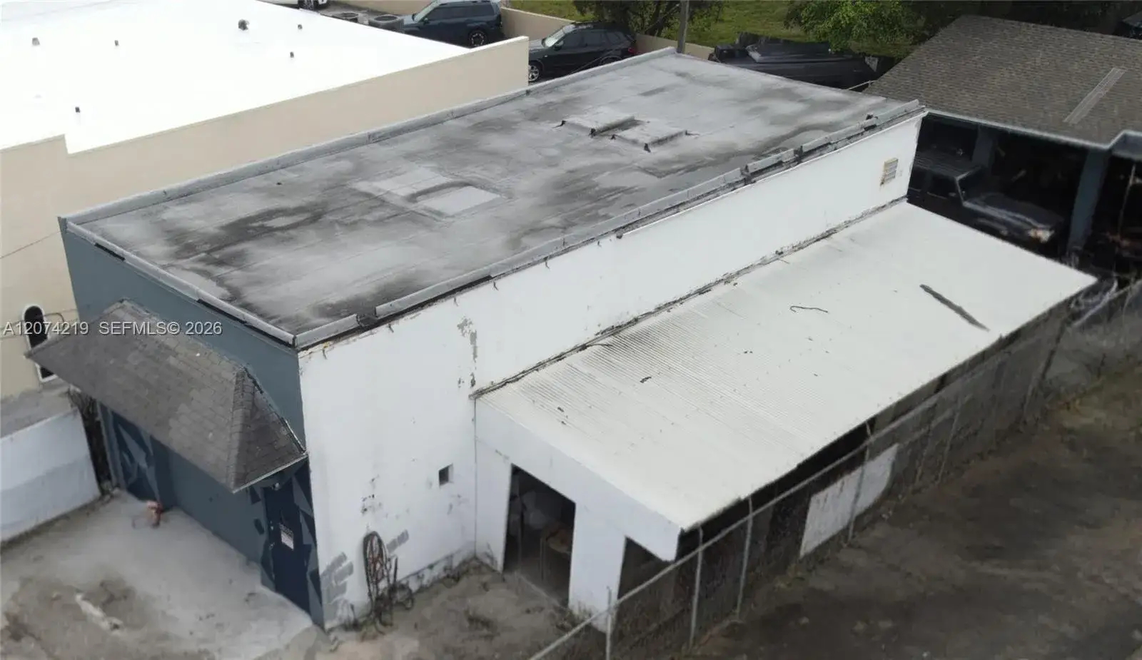 Commercial Sale for sale at 18356 W Dixie Hwy, North Miami Beach FL 33160