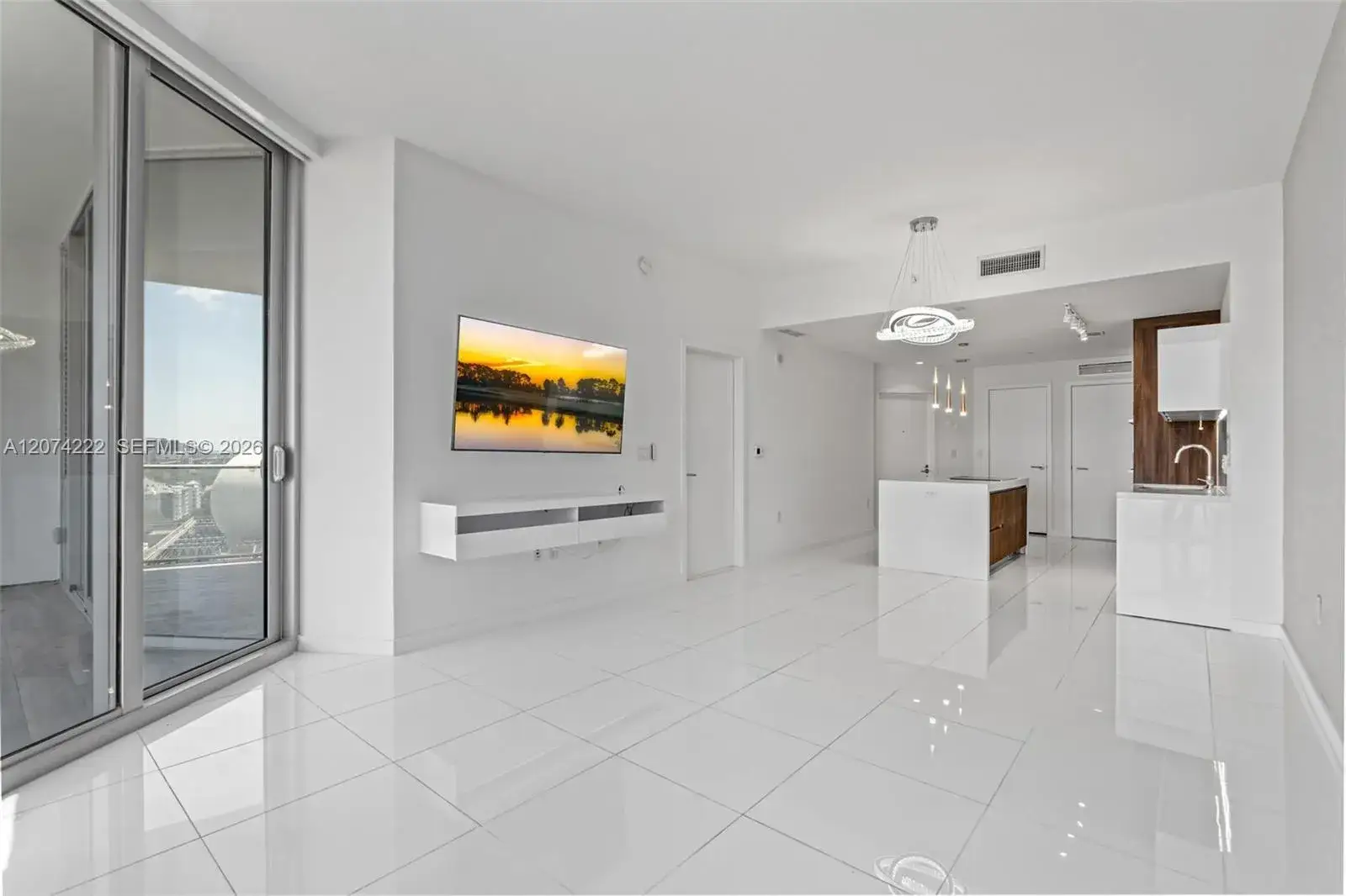 1 bedroom 2 bath Residential for sale at 851 NE 1st Ave # 1506, Miami FL 33132